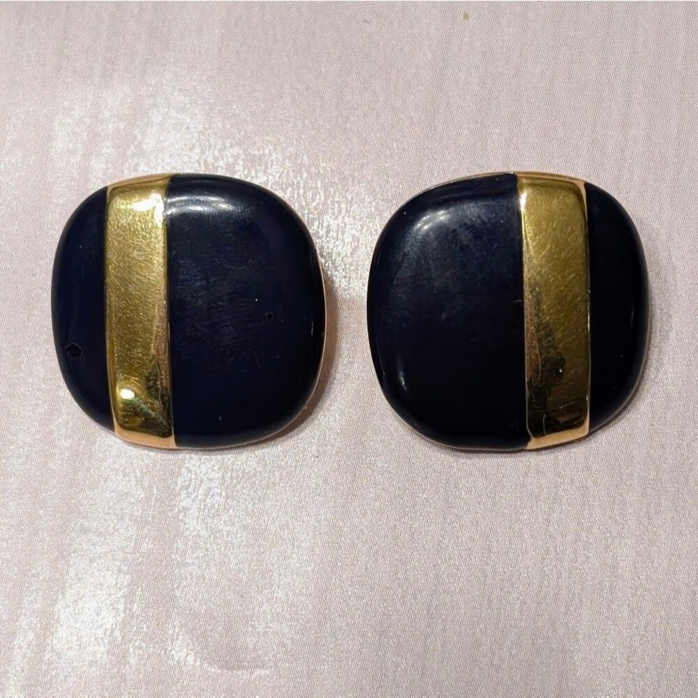Sarah Coventry Vintage Square Enamel Earrings Navy Gold Tone Retro Jewelry